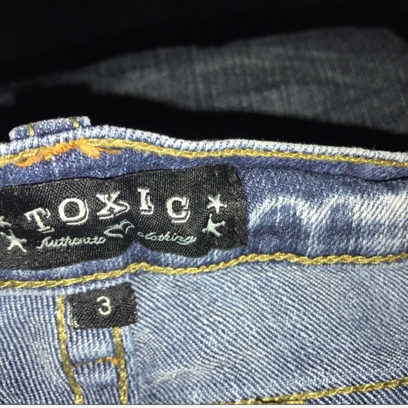 Toxic Distressed Boot Cut Jeans Medium Wash size 3 - Picture 7 of 7